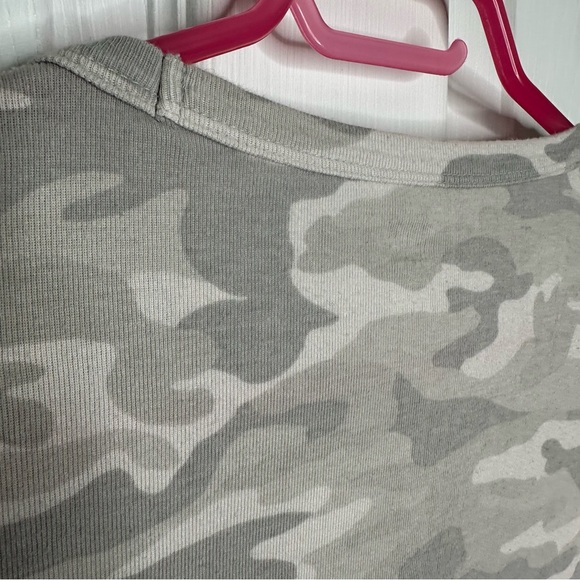 GAP Favourite Camo Shirt Long Sleeved Grey & White Size Small - Picture 13 of 16